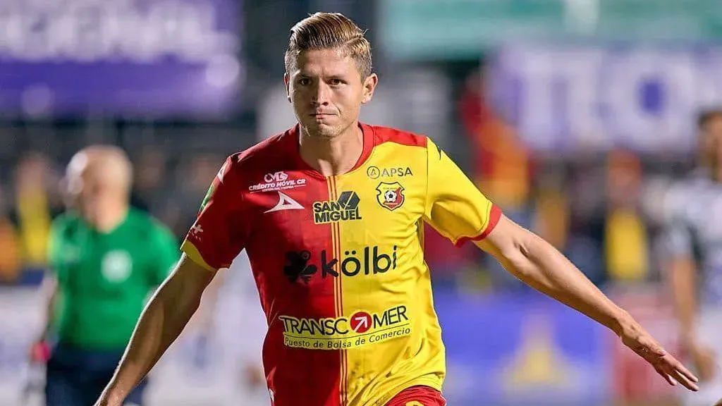 José de Jesús Godínez con Herediano