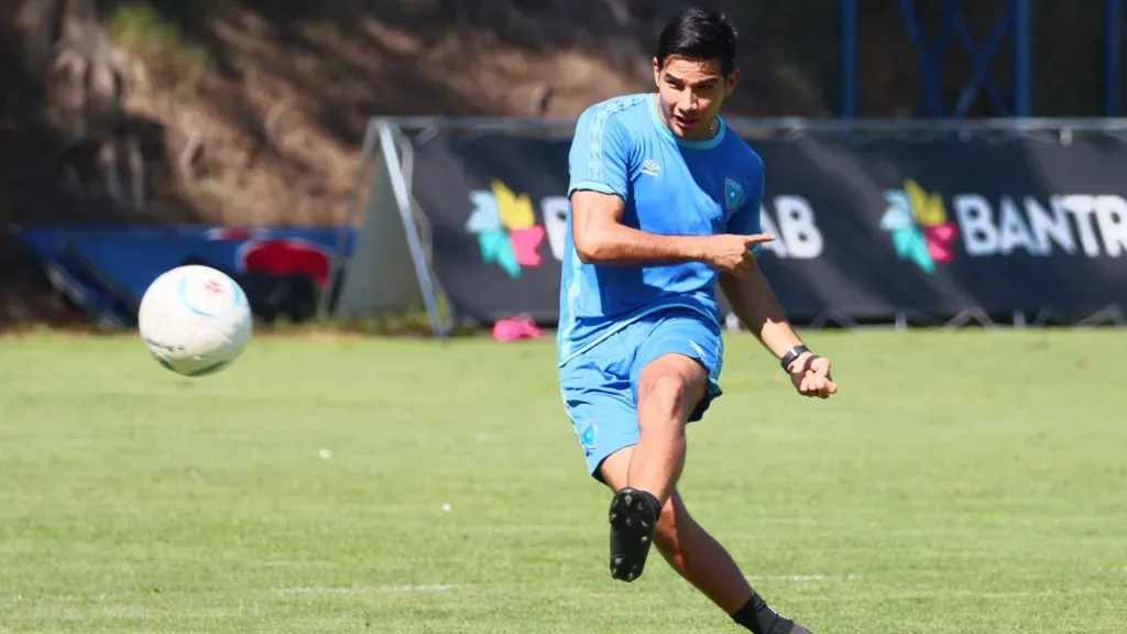 “Chucho” López regresó a la Selección Nacional tras protagonizar un gran semestre con Comunicaciones. (Foto: FEDEFUT Guate)