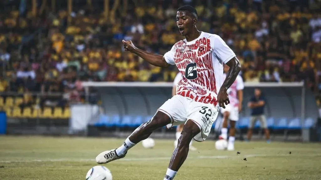 Jeyland Mitchell – Alajuelense