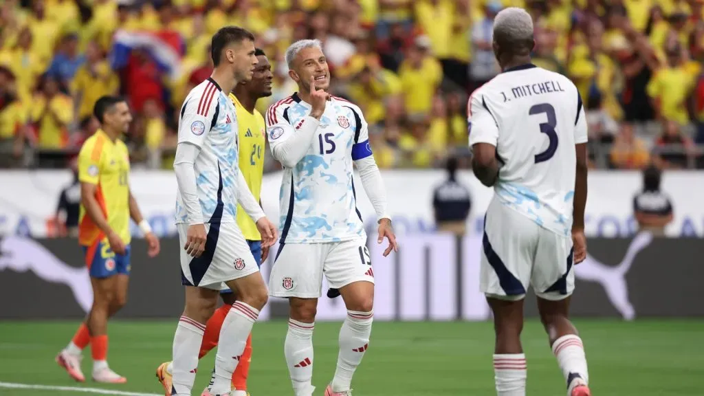 Costa Rica sufrió una dura goleada ante Colombia. (IMAGO)