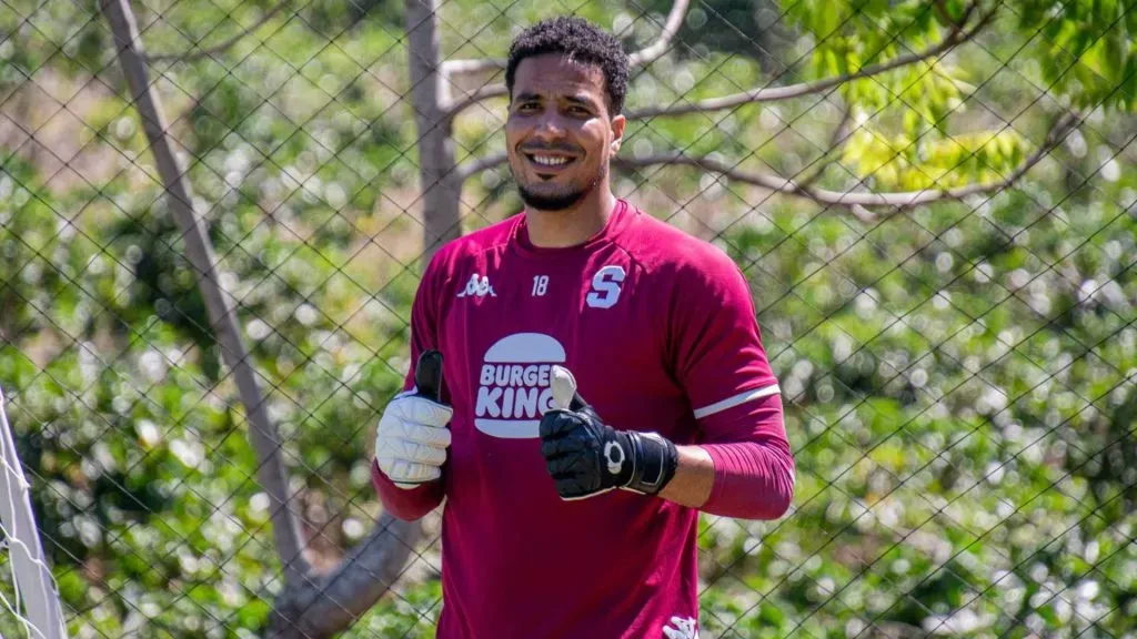 Esteban Alvarado regresará a la titularidad con el Saprissa.