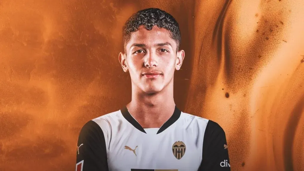 Warren Madrigal – Valencia FC