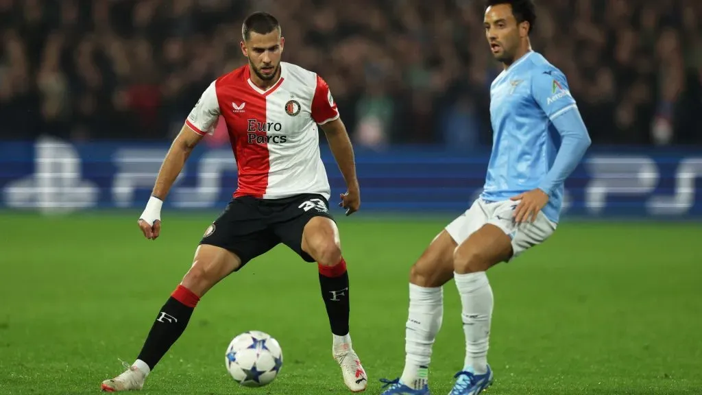 Dávid Hancko es pretendido por el Atlético de Madrid. (Getty Images)