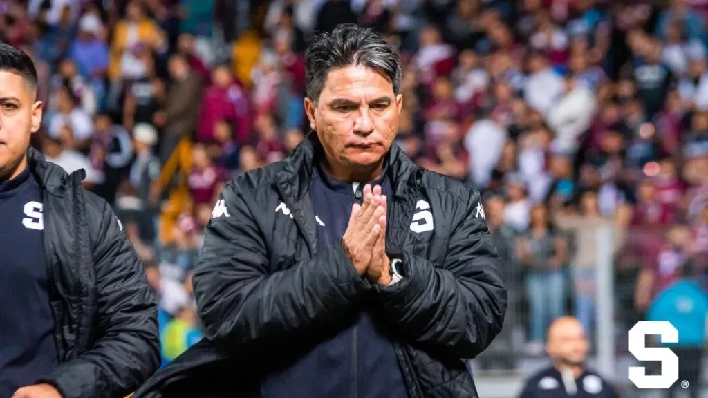 Vladimir Quesada tampoco le encuentra la vuelta a Saprissa. (Saprissa)