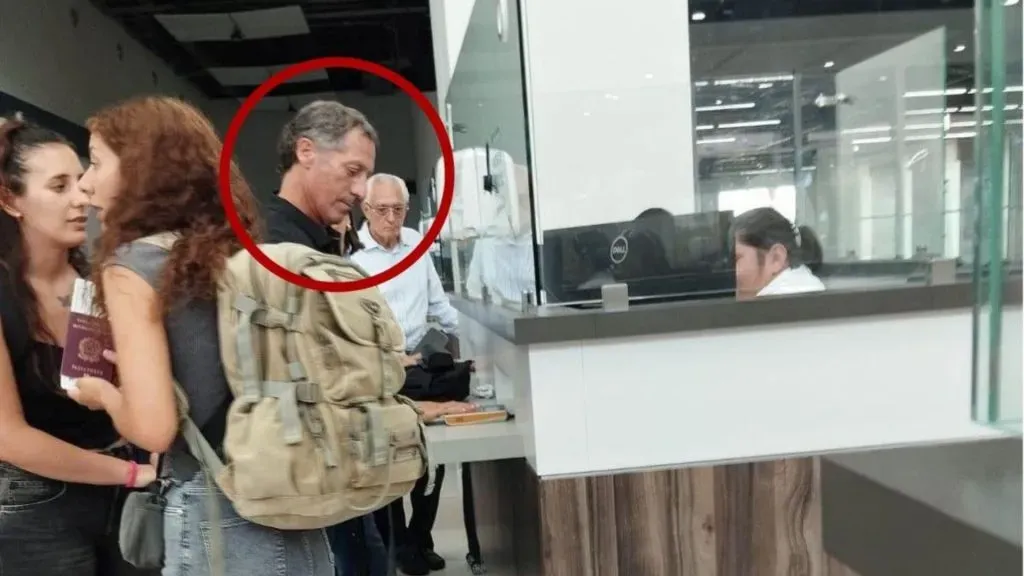 Pedro Troglio en el Aeropuerto Internacional de Palmerola. (Foto: Diez)