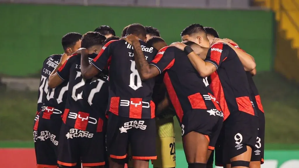 Alajuelense sabe aguantar los golpes (LDA).