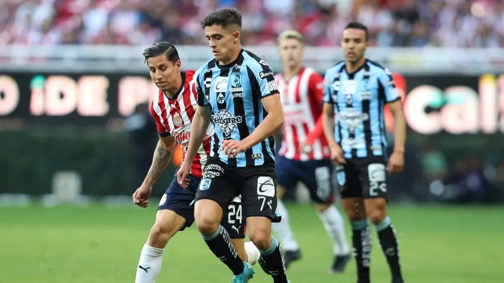 Querétaro y Chivas se enfrentan en el inicio de la jornada.