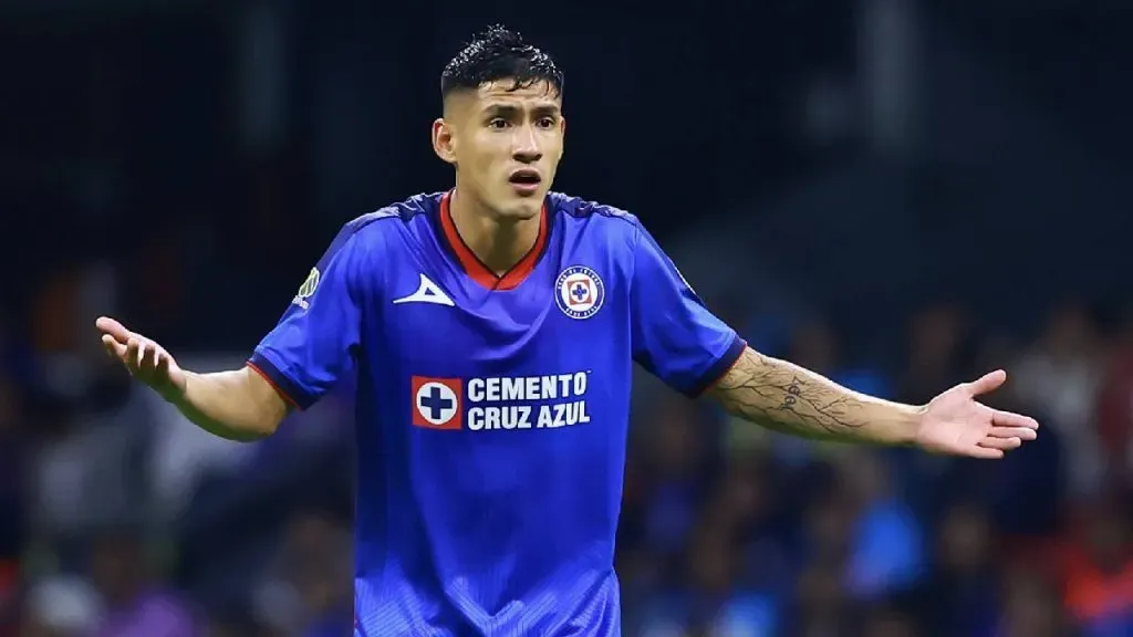 Uriel Antuna fue el gran ausente en los entrenamientos de Cruz Azul. Foto: Imago7