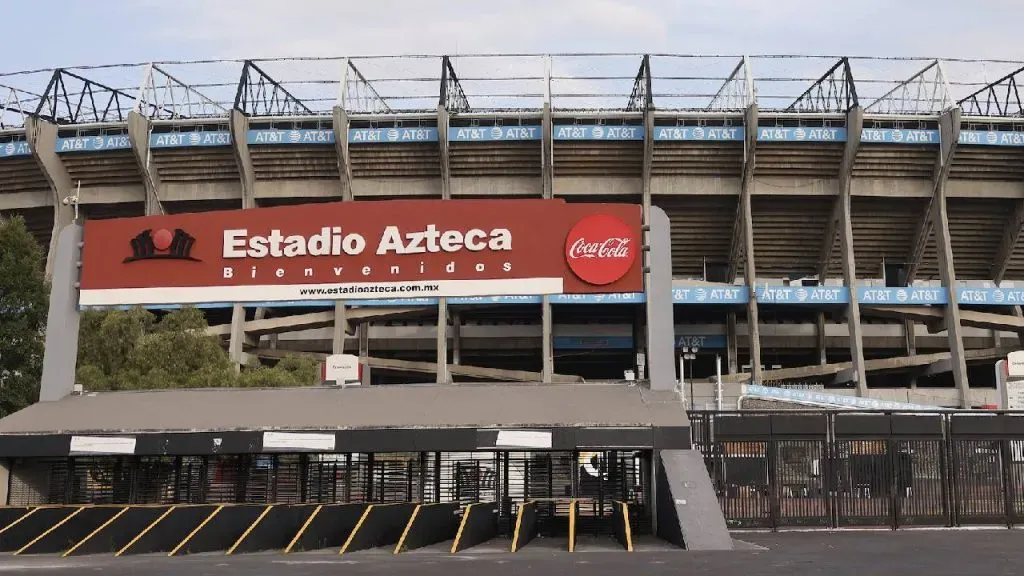 Entrada del Estadio Azteca donde se vivirá el Cruz Azul vs América