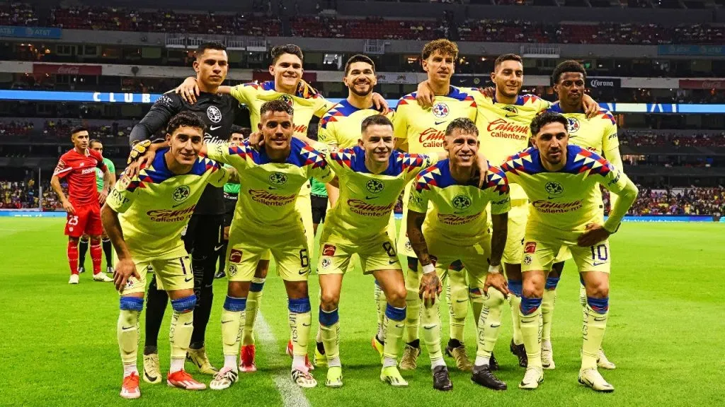 América