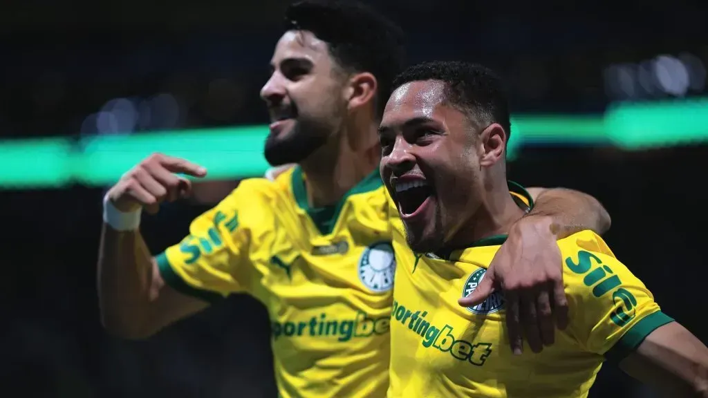 José López y Vitor Roque, la dupla ofensiva del Verdado que mete miedo.