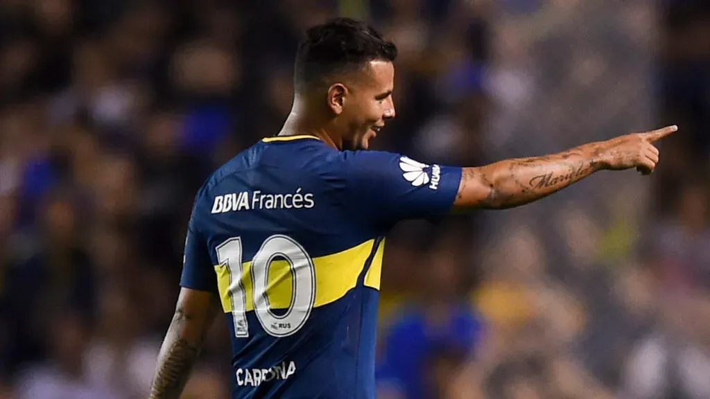 BUENOS AIRES, ARGENTINA – DECEMBER 03: Edwin Cardona of Boca Juniors celebrates after scoring the second goal of his team during a match between Boca Juniors and Arsenal as part of the Superliga 2017/18 at Alberto J. Armando Stadium on December 03, 2017 in Buenos Aires, Argentina. (Photo by Marcelo Endelli/Getty Images)