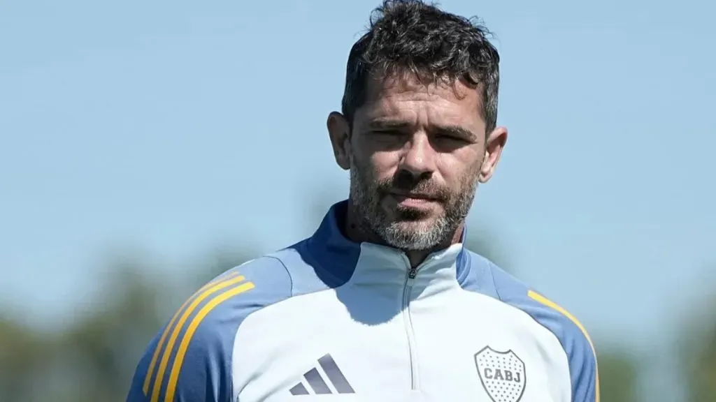 Fernando Gago arma el 11 con los refuerzos.
