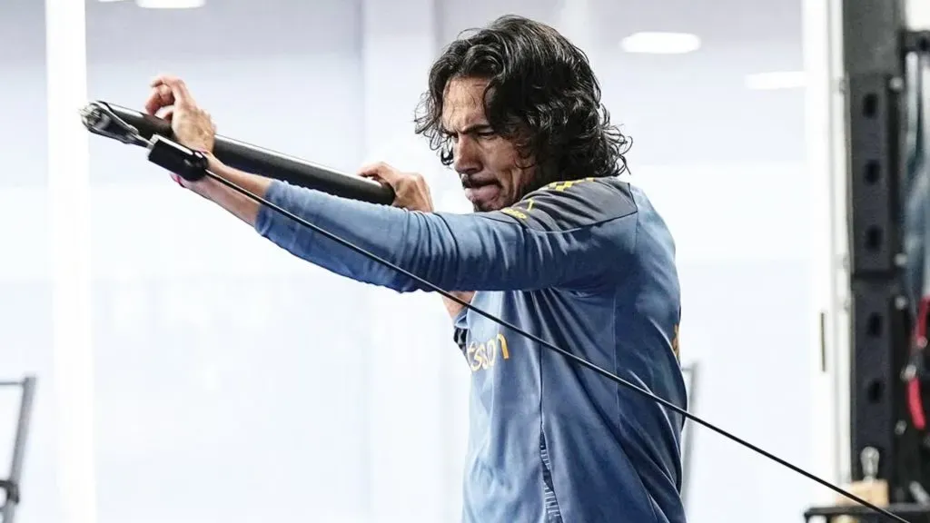 Cavani todavía sigue trabajando en el gimnasio. (@javierphotogamma)