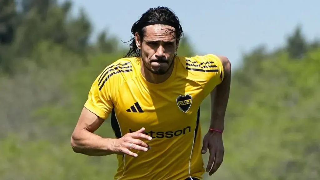 Cavani quedó descartado en Boca vs. Barracas Central. (@javierphotogamma)