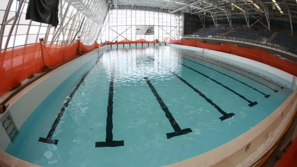 La piscina del Centro de Deportes Acuáticos empezó su proceso de llenado.