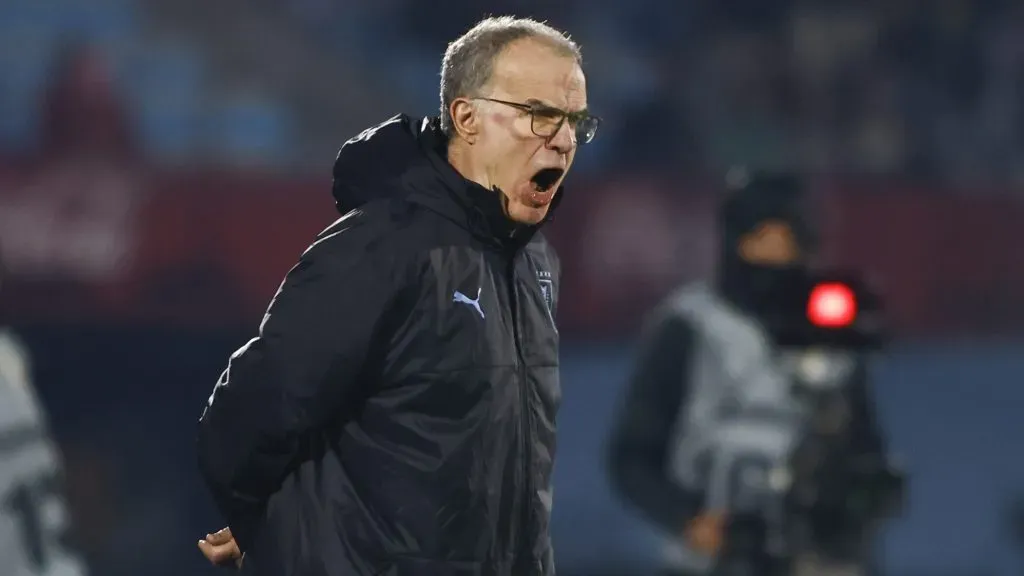 Marcelo Bielsa y su intensidad ya se hacen sentir en Uruguay. Foto: Getty Images.