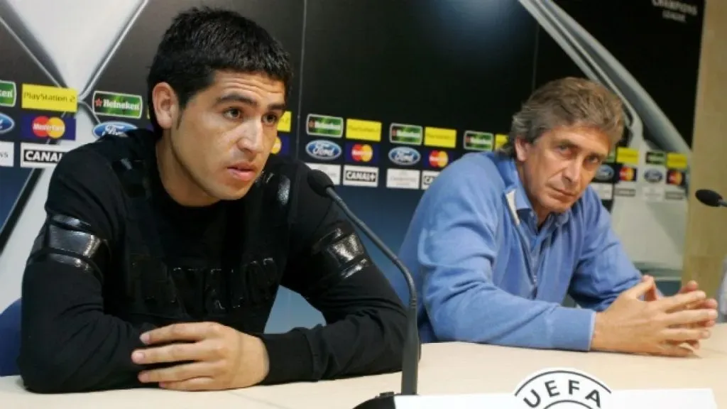 Riquelme y Pellegrini tras semifinal de Champions League 2006 (Getty Images)