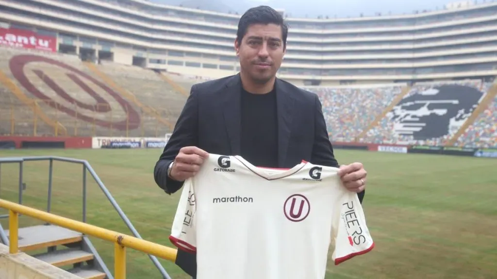 Córdova no tuvo un paso del todo bueno por el fútbol peruano. En su pasó de un año por Universitario no ganó ningún título. | Foto: Archivo.