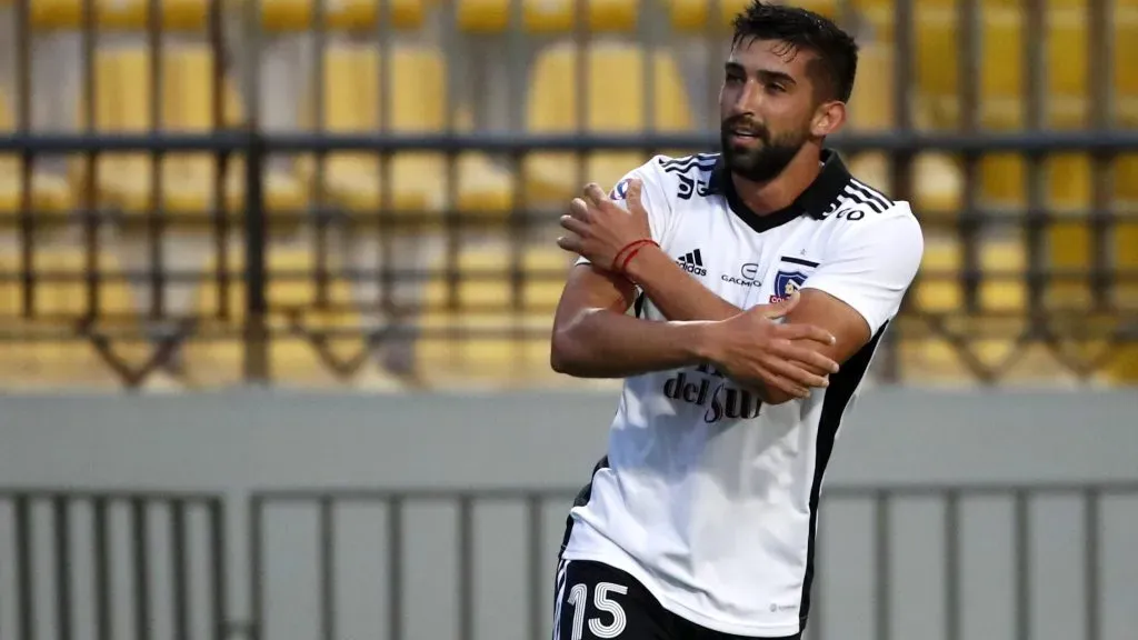 Emiliano Amor volverá a ser titular en un partido oficial de Colo Colo un año después. Foto: Photosport.