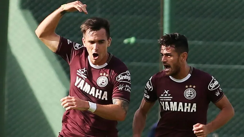 Pablo Mouche aprendió mucho futbolísticamente en Lanús