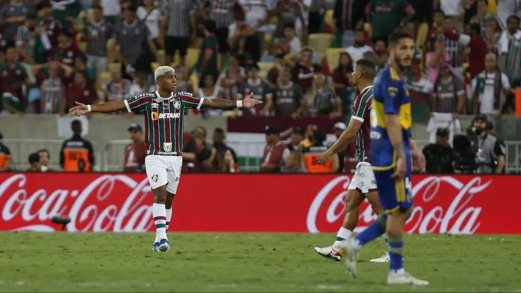 Kennedy, que marcó el gol que le dio la Libertadores a Fluminense, es duda para el próximo duelo ante Colo Colo