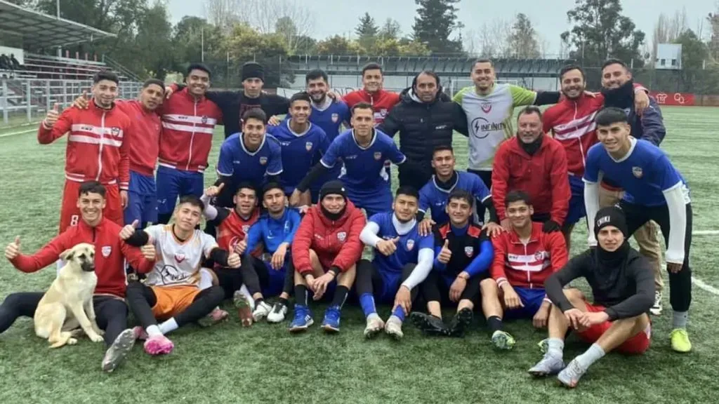 Colegio Quillón, el albo rival de Colo Colo en Copa Chile.