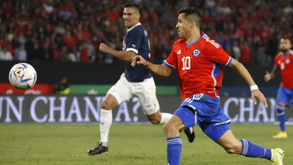 Chile juega ante Paraguay en el Nacional.