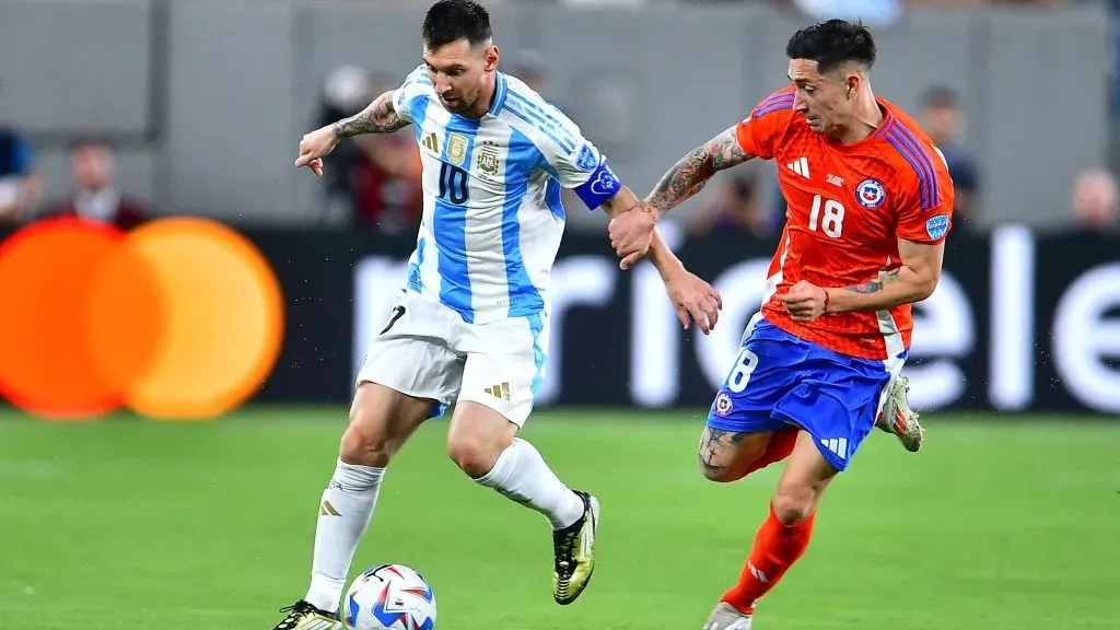 Echeverría anuló a Messi y se ganó los elogios en Argentina