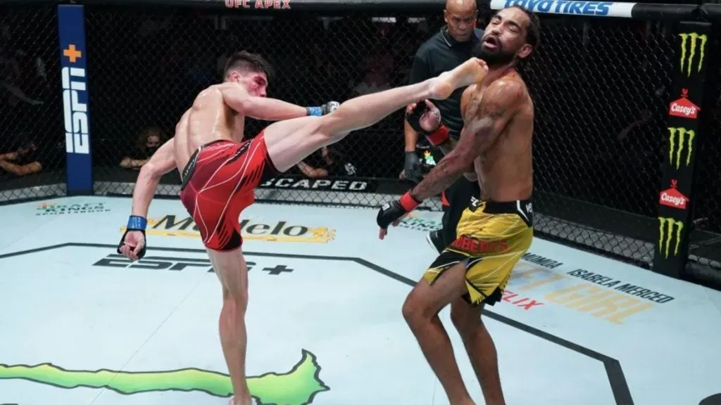 Ignacio “Jaula” Bahamondes sube al octágono del UFC para seguir haciendo historia. Foto: UFC.