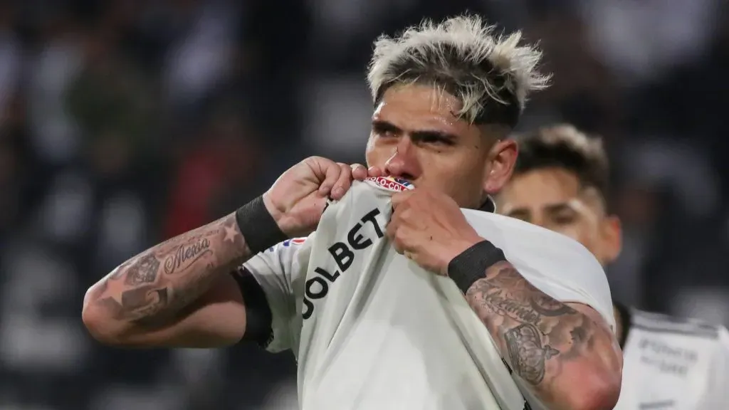 En Colo Colo respaldaron con todo a Carlos Palacios ante los rumores generados por su salida de la selección chilena. Foto: Photosport.