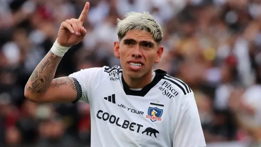 Carlos Palacios ya está en Argentina. Foto: Photosport