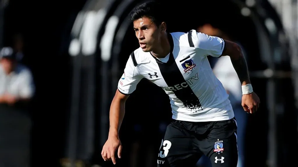Claudio Baeza aplazó su retorno a Colo Colo.