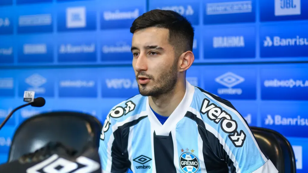 O paraguaio tem contrato até o final de 2024 (Foto: Lucas Uebel/Grêmio/Divulgação)