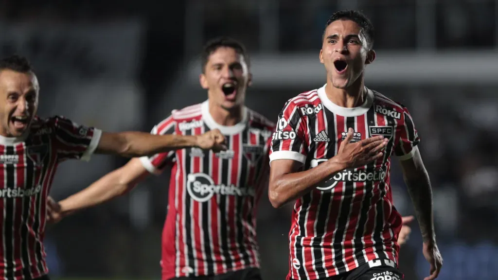 O meia é um dos destaques da equipe na atual temporada (Foto: Rubens Chiri/saopaulofc.net/Divulgação)