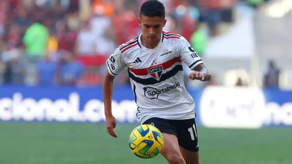 Rodrigo Nestor em ação pelo São Paulo (Foto: Rubens Chiri/saopaulofc.net/Divulgação)