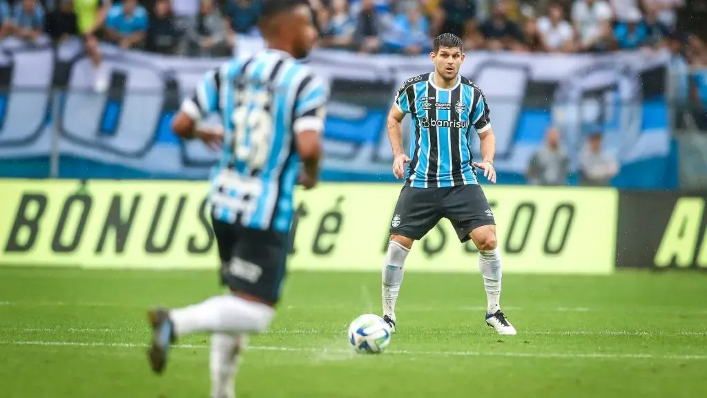 Kannemann: zagueiro não teve lesão constatada (Foto: Lucas Uebel/Grêmio/Divulgação)