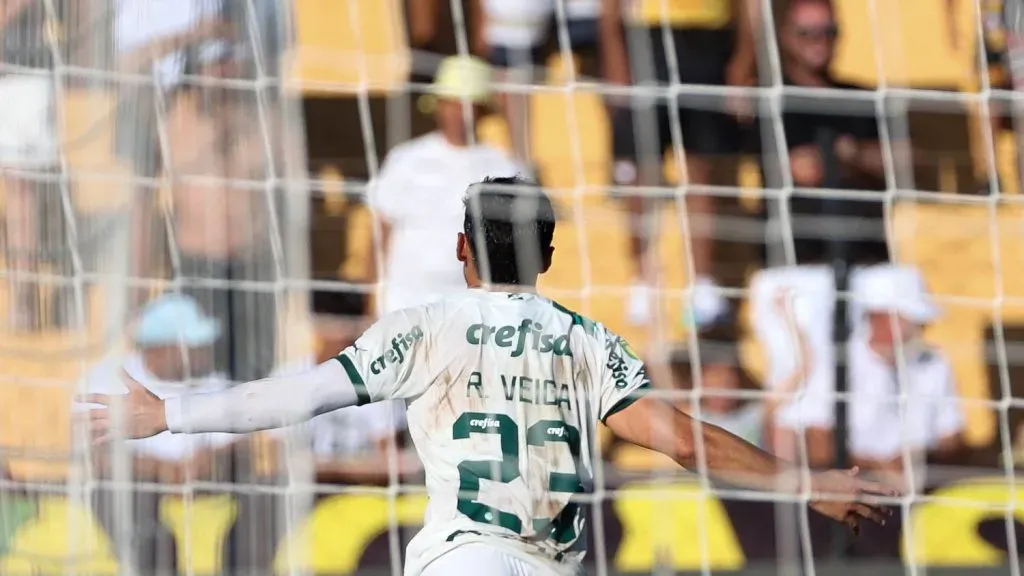 Raphael Veiga marcou o 1º gol do Palmeiras em 2024 (Foto: Cesar Greco/Palmeiras/Divulgação)