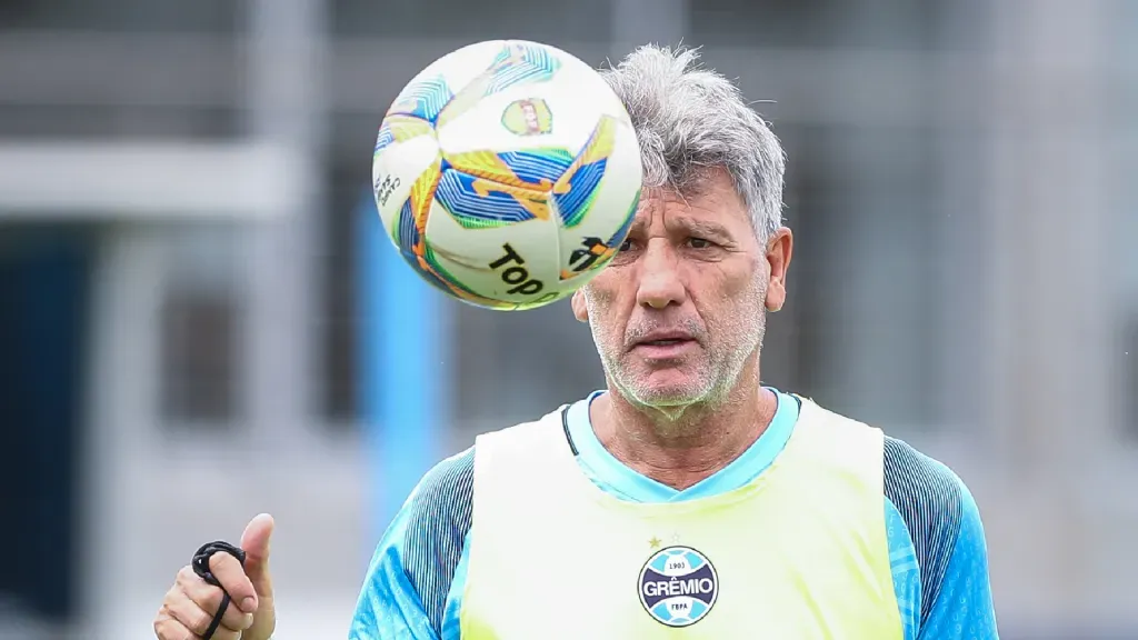 Técnico do Grêmio se manifestou em coletiva (Foto: Lucas Uebel / Grêmio FBPA / Divulgação)