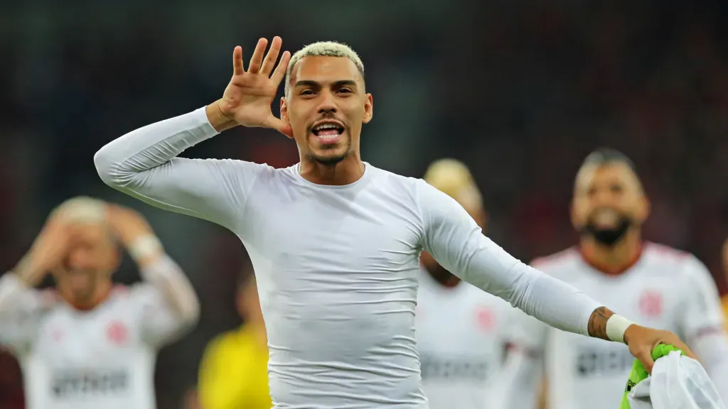 Matheuzinho está trocando o Flamengo pelo Corinthians (Foto: Heuler Andrey/Getty Images)