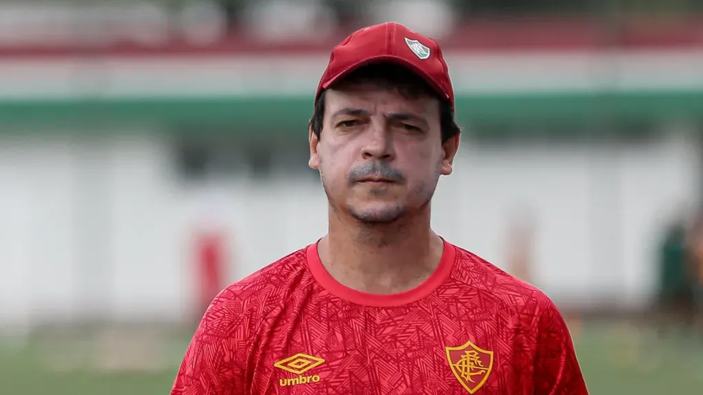 Para o centroavante, Diniz é o segundo melhor técnico do país, atrás de Renato (Foto: Lucas Merçon/Fluminense/Divulgação)