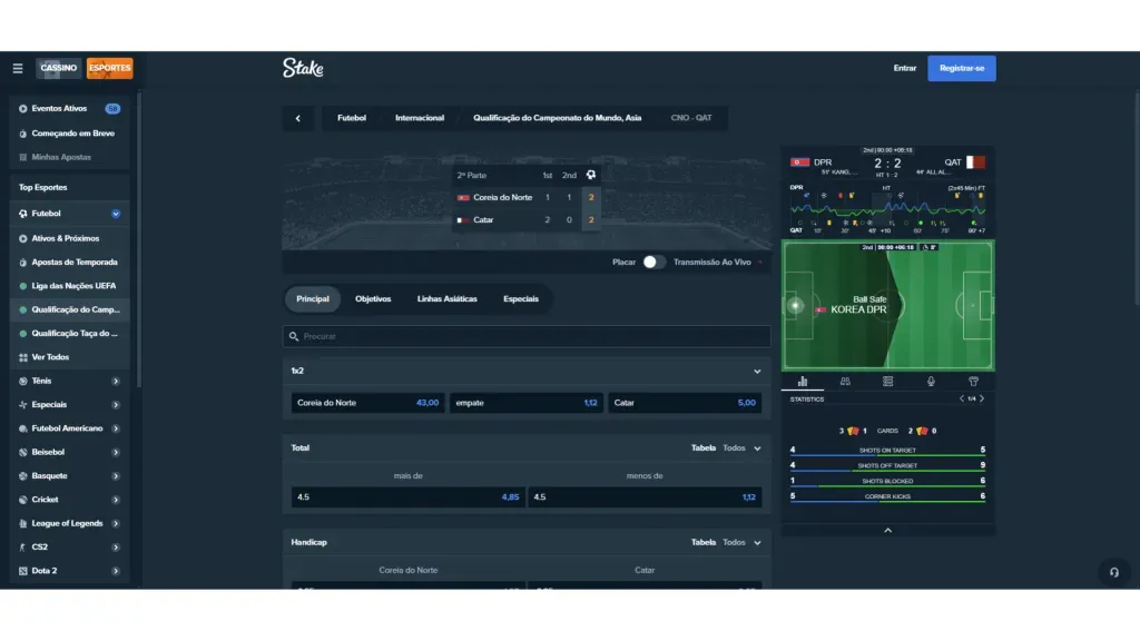 É possível acompanhar a movimentação no campo, além das estatísticas do jogo. Reprodução/Stake.