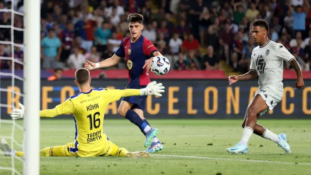 Pau Víctor em partida pelo Barcelona (FOTO: IMAGO / ZUMA Press Wire)