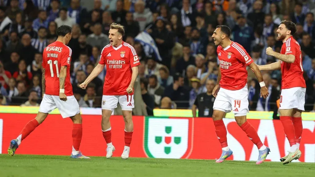 Golo de Pavlidis causou meme do Benfica gozando o FC Porto. Foto: Getty Images