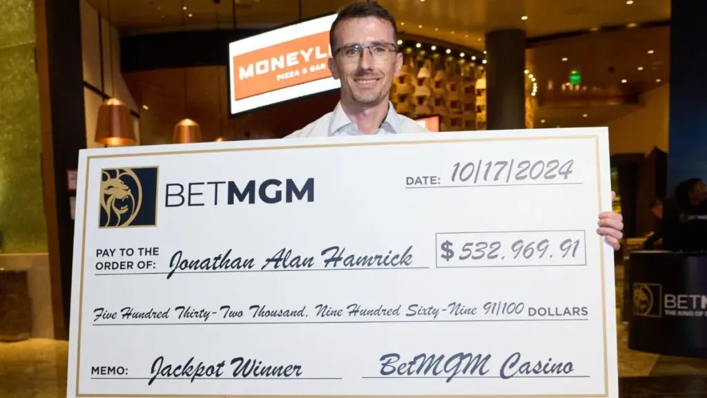 Jonathan Hamrick, o dono do cheque (Foto: BetMGM)