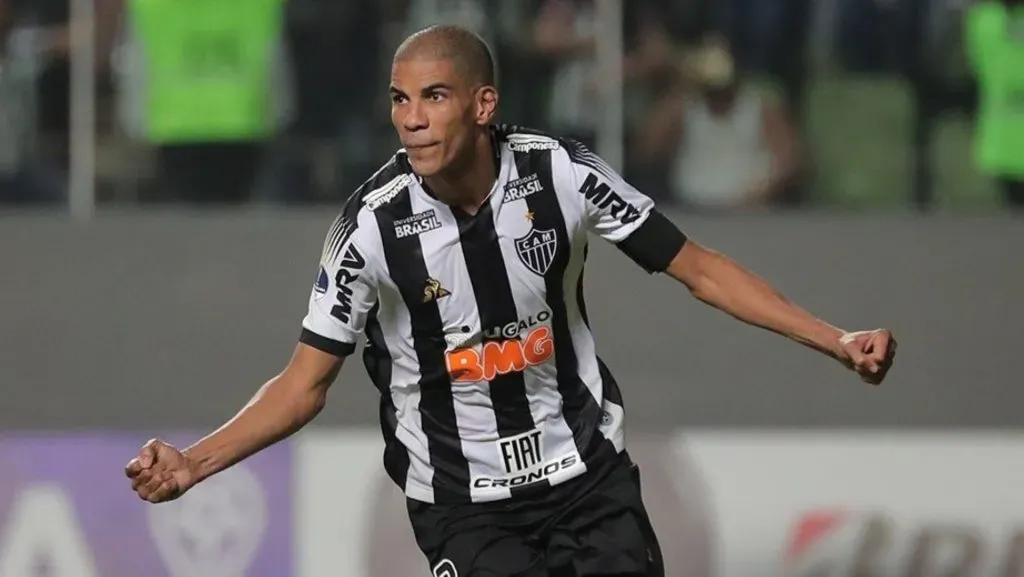 Leo Silva (Atlético redes)