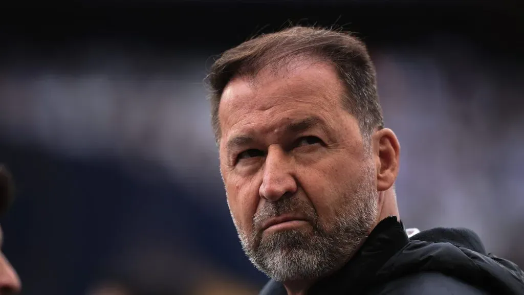 Foto: Ettore Chiereguini/AGIF – Augusto Melo, presidente do Corinthians, durante partida contra o Fla na Neo Química Arena, na tarde de ontem (20)