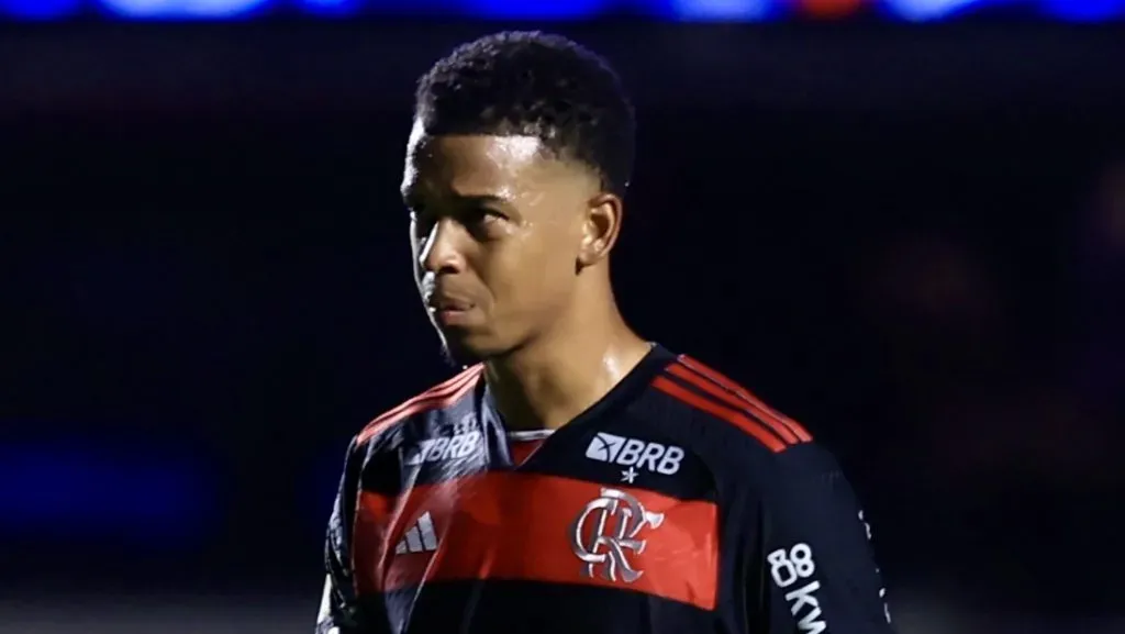 Carlinhos, atacante do Flamengo - Foto: Marcello Zambrana/AGIF