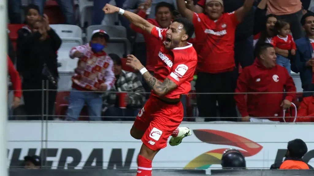 Debut y gol para Alexis Vega en su regreso a Toluca (Imago7)