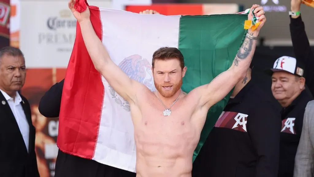 Canelo Álvarez expondrá sus títulos supermedianos ante Edgar Berlanga.